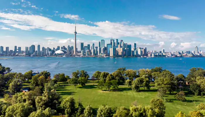 Discover the magic of Toronto’s top attractions